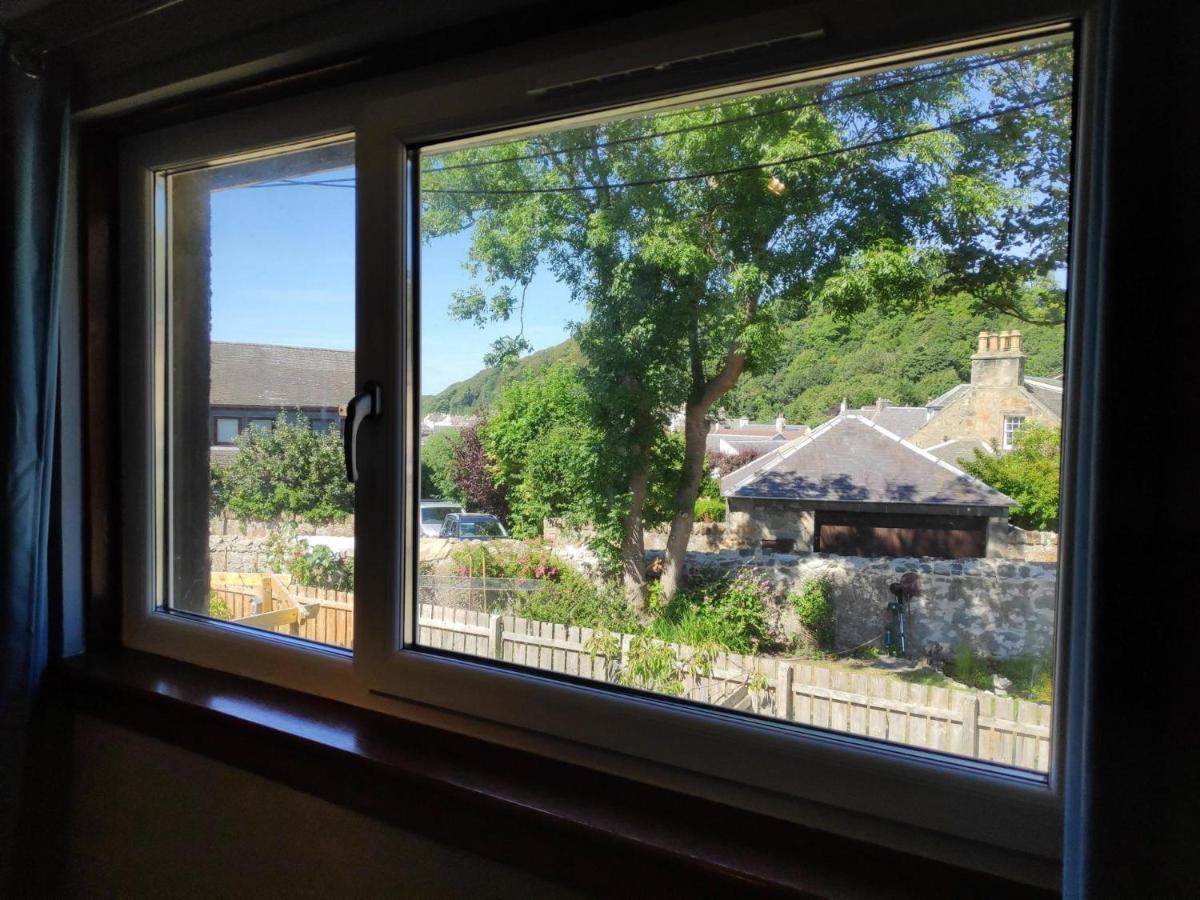 Lovely 2Bd Flat In Picturesque Limekilns Fife Esterno foto